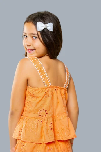 Conjunto Infantil com detalhe Bordado em Laise Laranja 